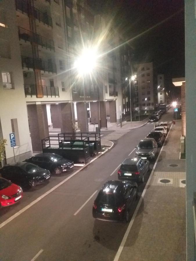 Moonze Gate Διαμέρισμα Βελιγράδι Εξωτερικό φωτογραφία